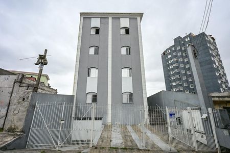Apartamento para alugar com 65m², 2 quartos e 1 vagaFachada