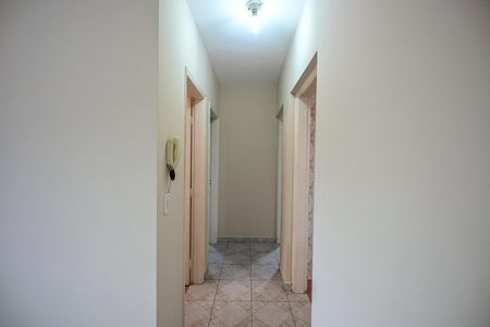 Corredor de apartamento para alugar com 2 quartos, 65m² em Jardim Santa Terezinha, Taboão da Serra