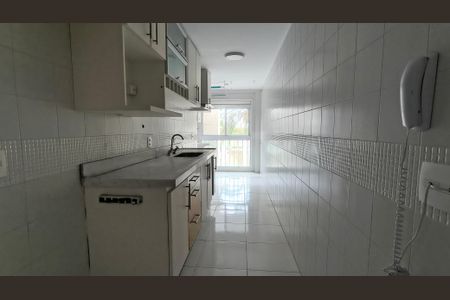 Apartamento à venda com 108m², 3 quartos e 2 vagas Apartamento à venda com 108m², 3 quartos e 2 vagasCozinha e Área de Serviço