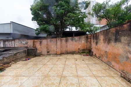 Casa à venda com 225m², 4 quartos e 2 vagas Casa à venda com 225m², 4 quartos e 2 vagasQuintal