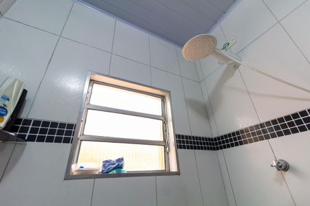 Casa à venda com 225m², 4 quartos e 2 vagas Casa à venda com 225m², 4 quartos e 2 vagasBanheiro 2