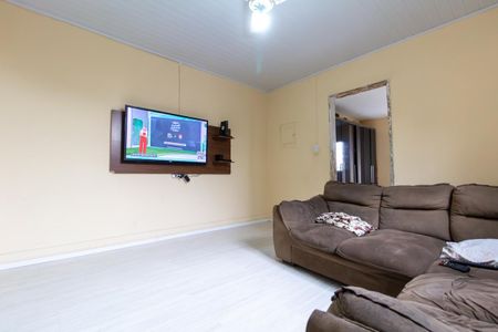 Casa à venda com 225m², 4 quartos e 2 vagas Casa à venda com 225m², 4 quartos e 2 vagasSala