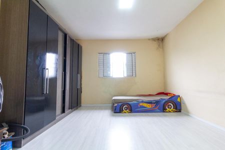 Casa à venda com 225m², 4 quartos e 2 vagas Casa à venda com 225m², 4 quartos e 2 vagasQuarto 1