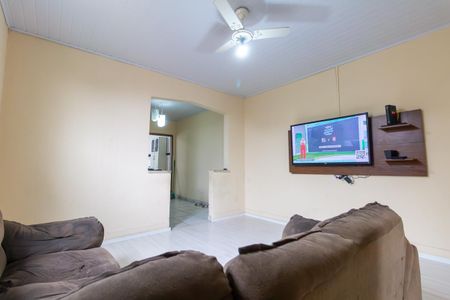 Casa à venda com 225m², 4 quartos e 2 vagas Casa à venda com 225m², 4 quartos e 2 vagasSala