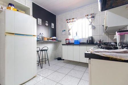 Casa à venda com 225m², 4 quartos e 2 vagas Casa à venda com 225m², 4 quartos e 2 vagasCozinha 2