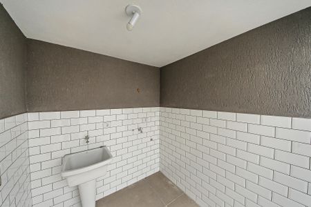 Área de Serviço de casa para alugar com 3 quartos, 85m² em Vila Santa Clara, São Paulo