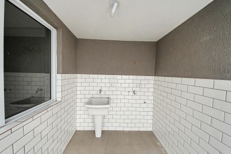 Área de Serviço de casa para alugar com 3 quartos, 85m² em Vila Santa Clara, São Paulo