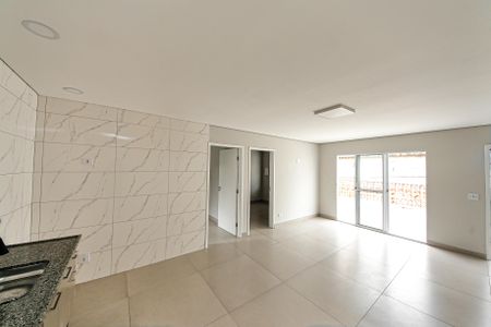 Sala e Cozinha de casa para alugar com 3 quartos, 85m² em Vila Santa Clara, São Paulo