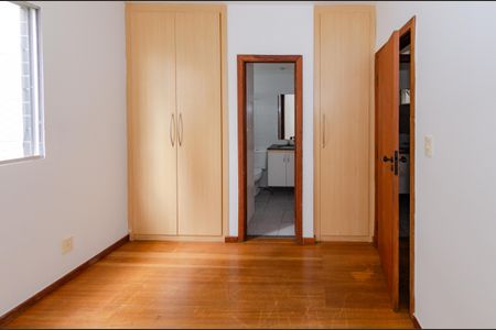 Apartamento para alugar com 60m², 2 quartos e 2 vagasSuíte