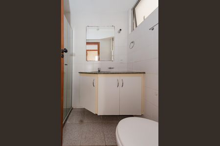 Apartamento para alugar com 60m², 2 quartos e 2 vagasBanheiro social