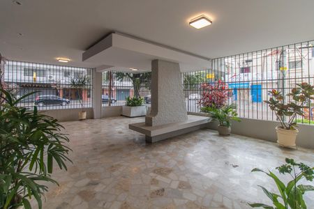 Apartamento à venda com 71m², 2 quartos e sem vagaÁrea comum