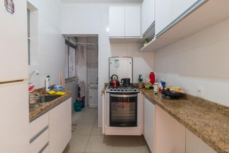 Apartamento à venda com 71m², 2 quartos e sem vagaCozinha e Área de Serviço