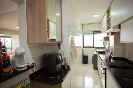 Apartamento à venda com 64m², 2 quartos e 1 vagaCOZINHA