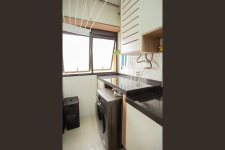 Apartamento à venda com 64m², 2 quartos e 1 vagaÁREA DE SERVIÇO