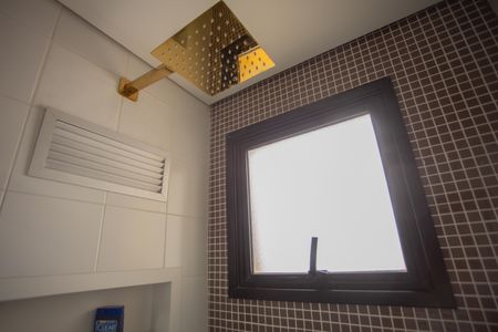 Apartamento à venda com 64m², 2 quartos e 1 vagaBANHEIRO