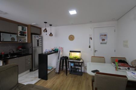 Sala de apartamento à venda com 2 quartos, 43m² em Guaiauna, São Paulo
