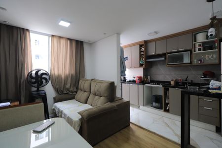 Sala de apartamento à venda com 2 quartos, 43m² em Guaiauna, São Paulo