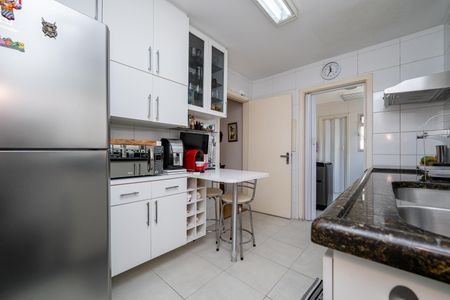 Apartamento à venda com 90m², 2 quartos e 2 vagasCozinha