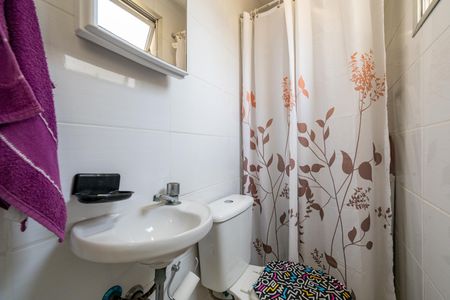 Apartamento à venda com 90m², 2 quartos e 2 vagasBanheiro de serviço