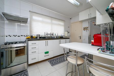 Apartamento à venda com 90m², 2 quartos e 2 vagasCozinha