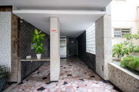 Apartamento à venda com 65m², 2 quartos e 1 vagaHall de entrada
