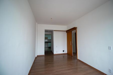 Sala de apartamento à venda com 2 quartos, 65m² em Penha, Rio de Janeiro