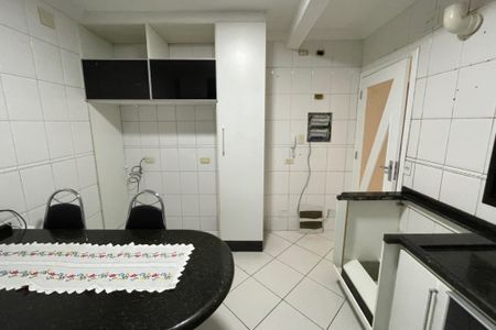 Apartamento para alugar com 89m², 2 quartos e 1 vaga Apartamento para alugar com 89m², 2 quartos e 1 vagaCozinha - Armários