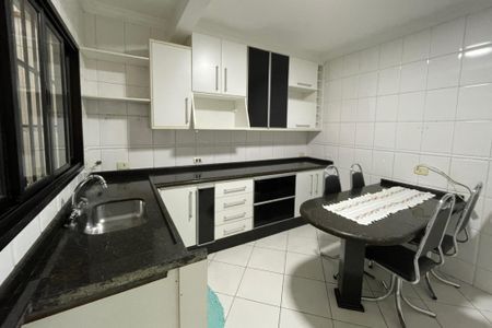 Apartamento para alugar com 89m², 2 quartos e 1 vaga Apartamento para alugar com 89m², 2 quartos e 1 vagaCozinha - Armários