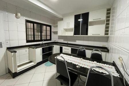 Apartamento para alugar com 89m², 2 quartos e 1 vaga Apartamento para alugar com 89m², 2 quartos e 1 vagaCozinha - Armários