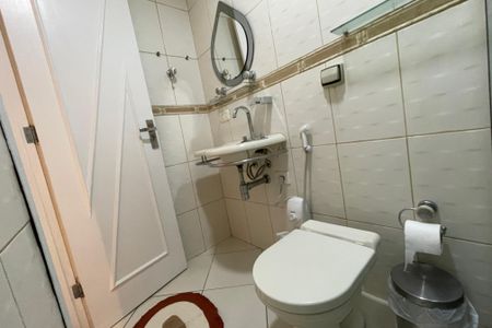 Apartamento para alugar com 89m², 2 quartos e 1 vaga Apartamento para alugar com 89m², 2 quartos e 1 vagaBanheiro