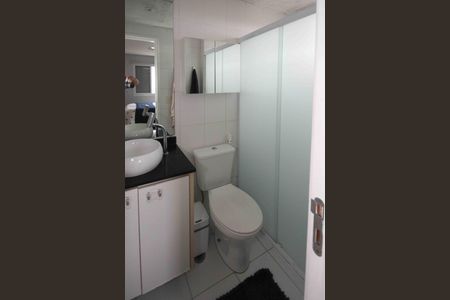 Apartamento à venda com 60m², 2 quartos e 1 vagaBanheiro da Suite