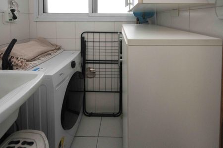 Apartamento à venda com 60m², 2 quartos e 1 vagaÁrea de Serviço