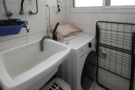 Apartamento à venda com 60m², 2 quartos e 1 vagaÁrea de Serviço