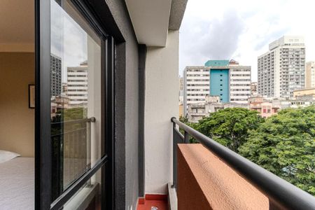 Varanda de kitnet/studio para alugar com 1 quarto, 24m² em Vila Buarque, São Paulo