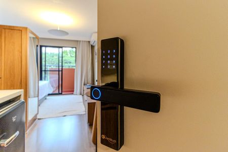 Studio para alugar com 24m², 1 quarto e sem vaga Studio para alugar com 24m², 1 quarto e sem vagaFechadura Eletrônica