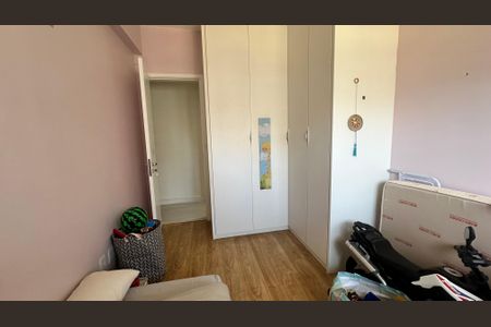 Apartamento à venda com 110m², 3 quartos e 2 vagasQuarto 2