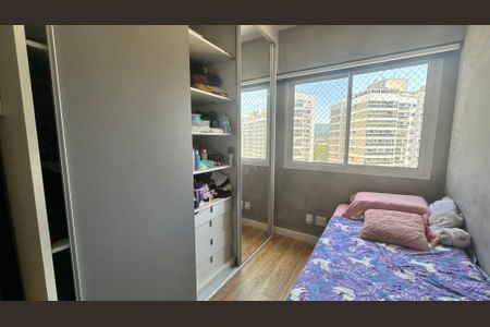 Apartamento à venda com 110m², 3 quartos e 2 vagasQuarto 3