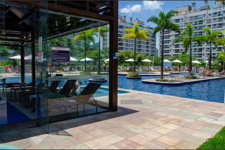 Apartamento à venda com 110m², 3 quartos e 2 vagasÁrea comum - Piscina