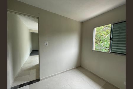 Quarto 1 de kitnet/studio para alugar com 1 quarto, 27m² em Jardim Marilu, Cotia