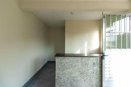 Sala de apartamento para alugar com 1 quarto, 27m² em Jardim Marilu, Cotia