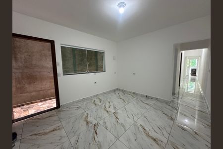 Casa para alugar com 74m², 2 quartos e sem vagaSala