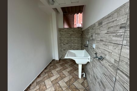 Casa para alugar com 74m², 2 quartos e sem vagaÁrea de Serviço