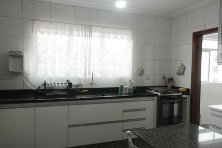 Apartamento para alugar com 90m², 2 quartos e 1 vagaCozinha