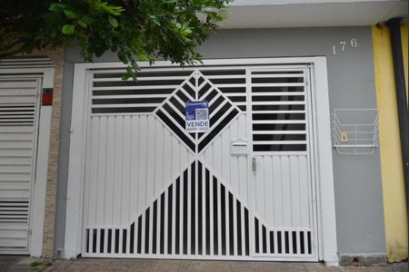 Casa para alugar com 140m², 3 quartos e 1 vagaPlaca