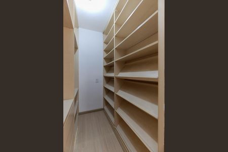 Apartamento à venda com 100m², 3 quartos e 1 vagaCloset da suíte