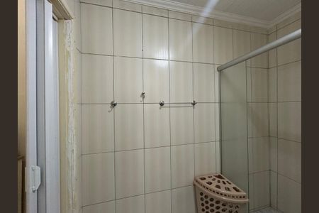 Casa à venda com 170m², 3 quartos e 2 vagas Casa à venda com 170m², 3 quartos e 2 vagasBanheiro