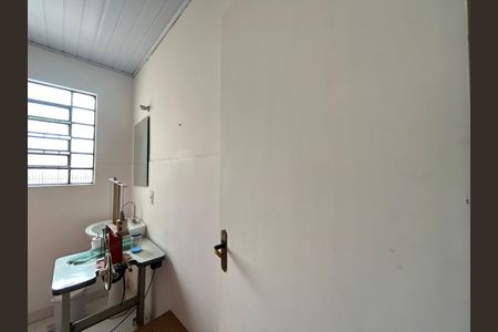 Casa à venda com 170m², 3 quartos e 2 vagas Casa à venda com 170m², 3 quartos e 2 vagasBanheiro da Edícula