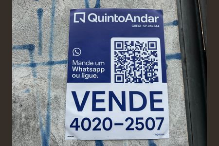 Casa à venda com 170m², 3 quartos e 2 vagas Casa à venda com 170m², 3 quartos e 2 vagasPlaca