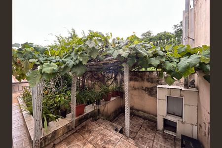 Casa à venda com 170m², 3 quartos e 2 vagas Casa à venda com 170m², 3 quartos e 2 vagasJardim