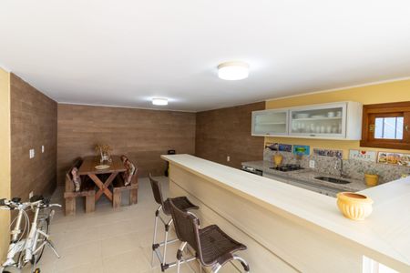 Casa à venda com 154m², 3 quartos e 3 vagasSalão de Festas